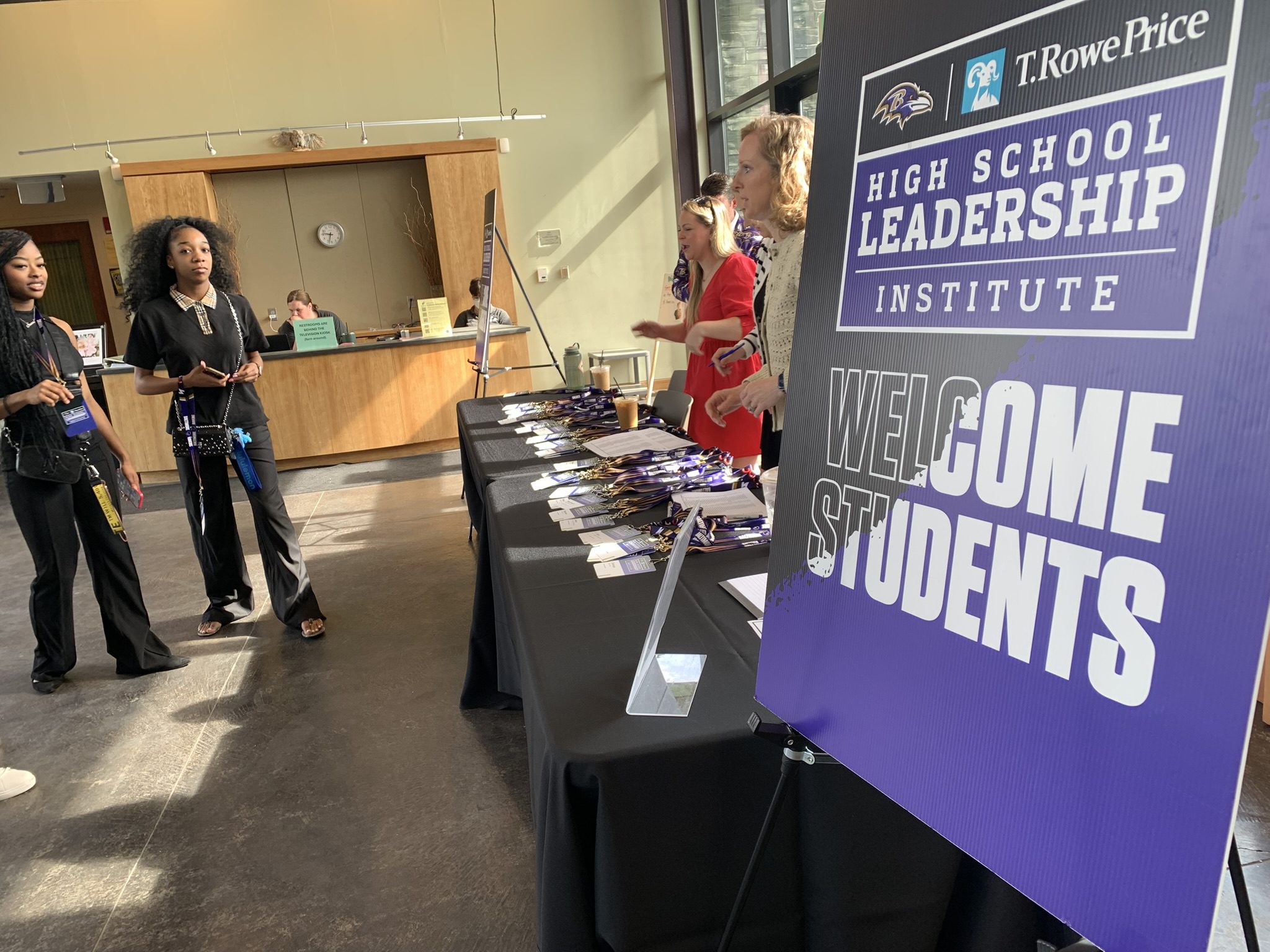 Ravens Leadersip Institute (8) Ravens Leadersip Institute (8)