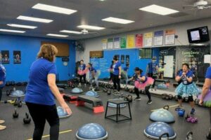 Swinging Kettlebells Swinging Kettlebells
